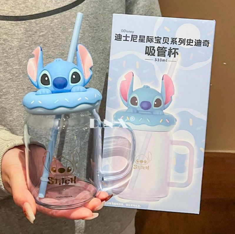 Stitch,Lotso,Winnie the Pooh,my melody and Kuromi glass tumblers Comes with straw