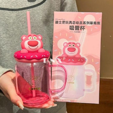 Stitch,Lotso,Winnie the Pooh,my melody and Kuromi glass tumblers Comes with straw