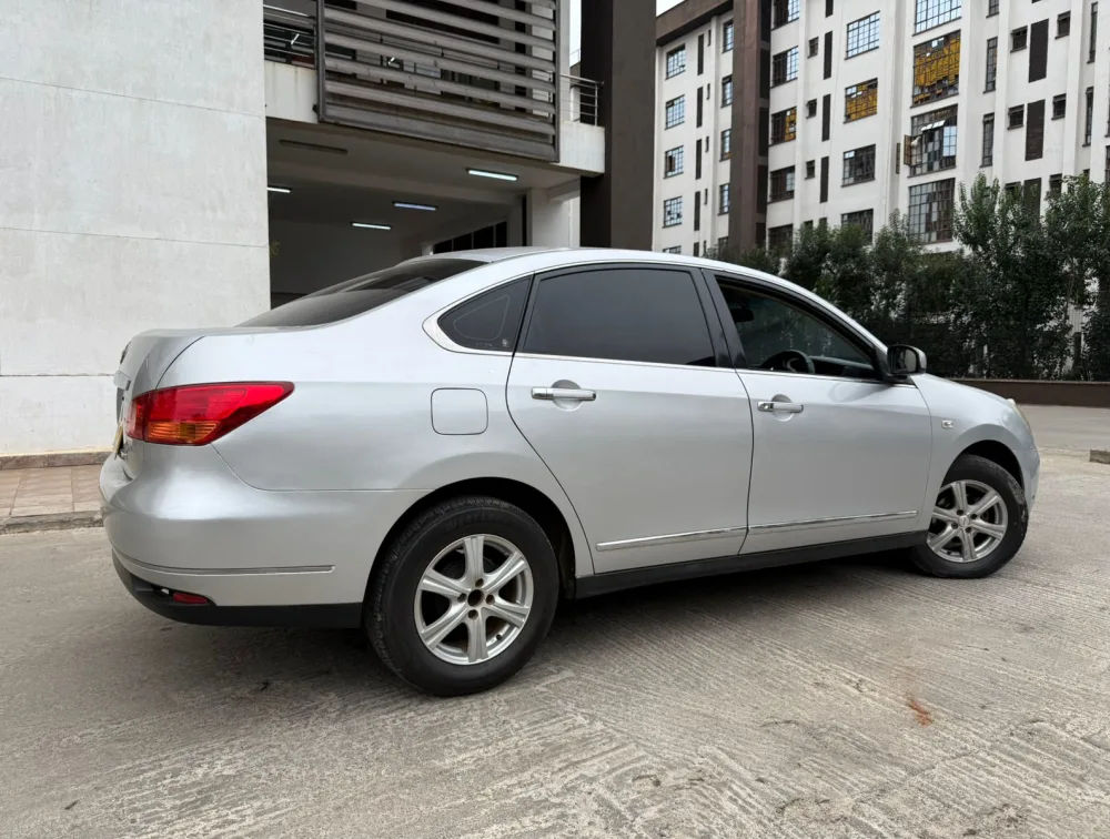 NISSAN BLUEBIRD SLYPHY