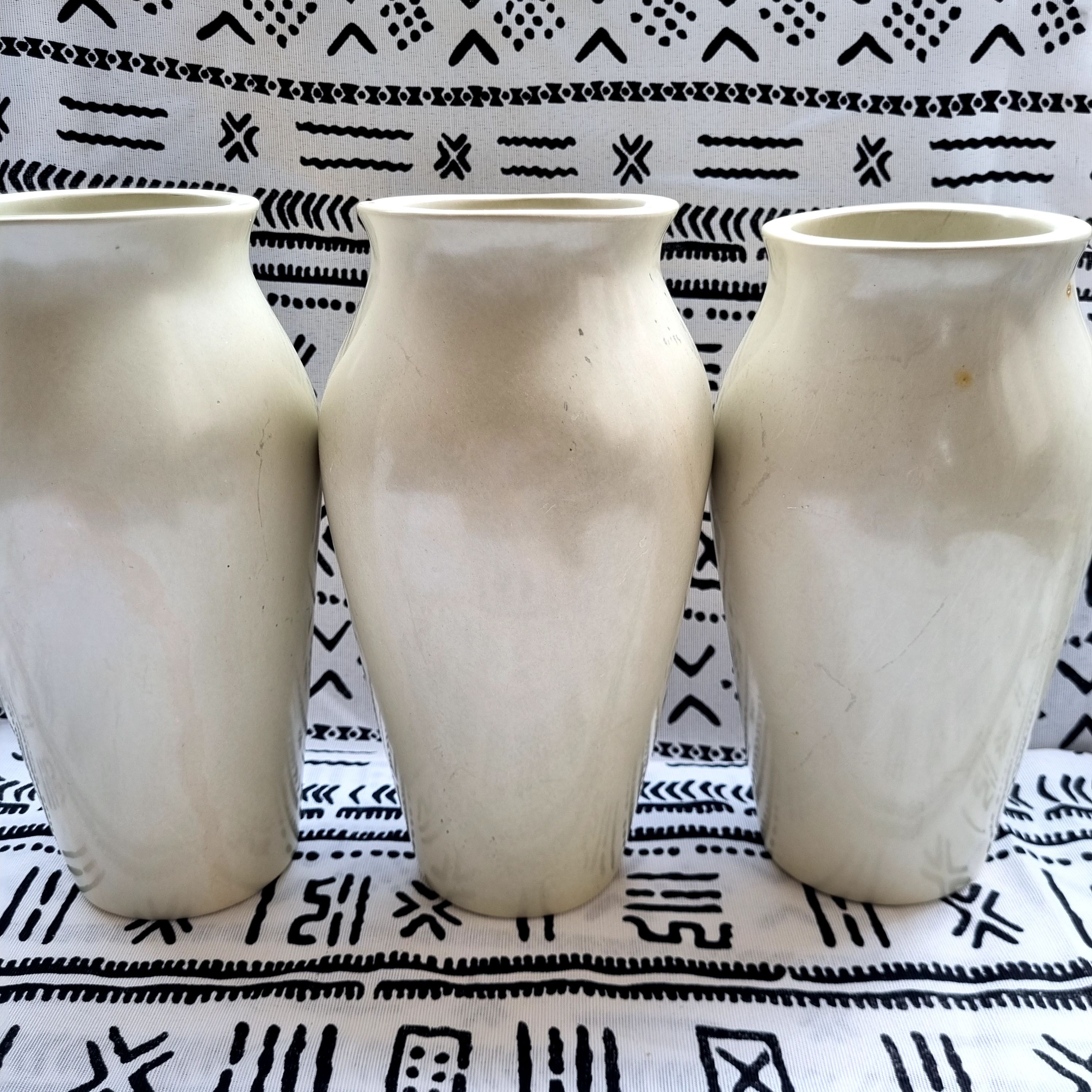 Glare Vases
